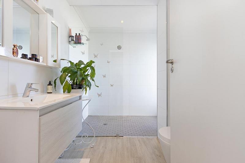 To Let 5 Bedroom Property for Rent in Chapman